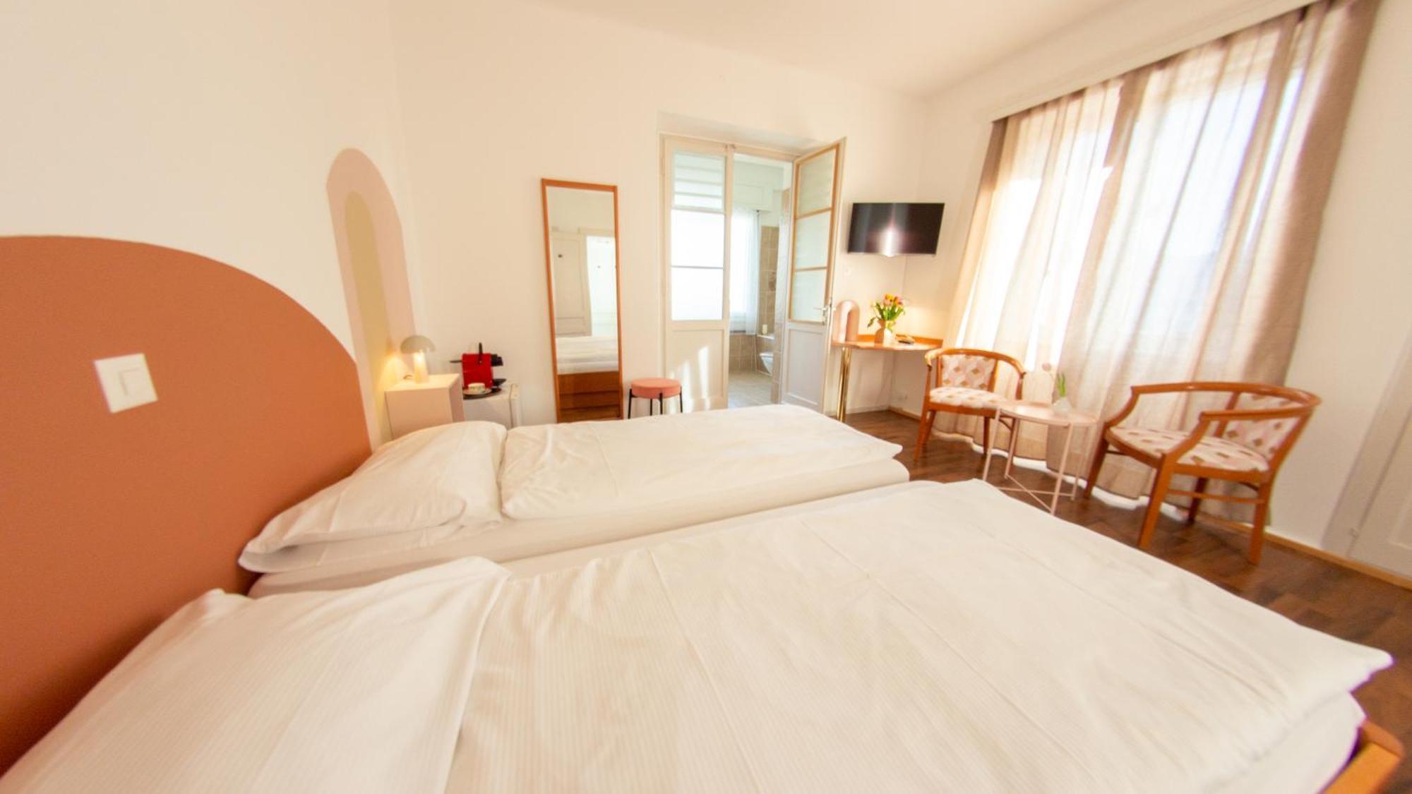 Easy By La Perla Hotel 3*
