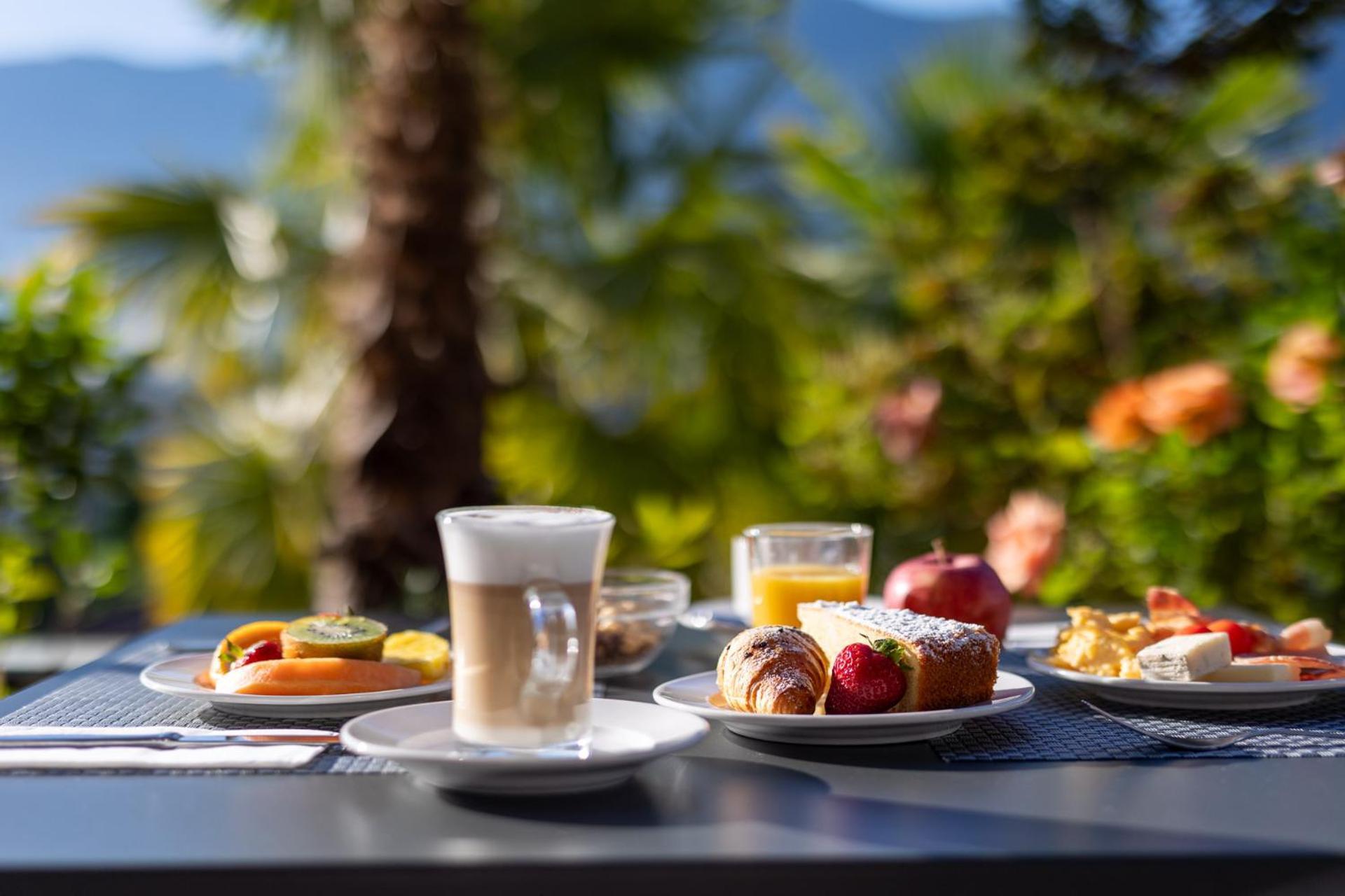 Easy By La Perla Hotel 3*